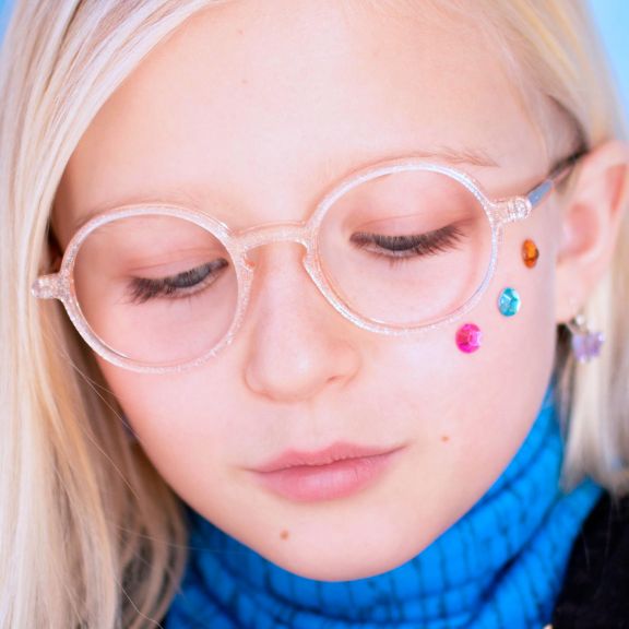 TETE A LUNETTES